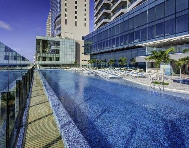 Estelar Cartagena De Indias Hotel Y Centro De Convenciones Экстерьер фото The swimming pool at the hotel